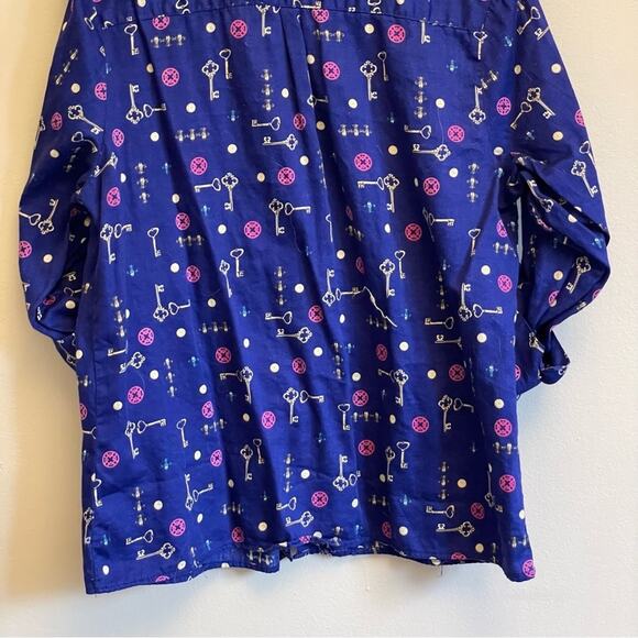 Jaclyn Smith XL long sleeve button down blouse business casual key fleur de lis - Picture 7 of 7